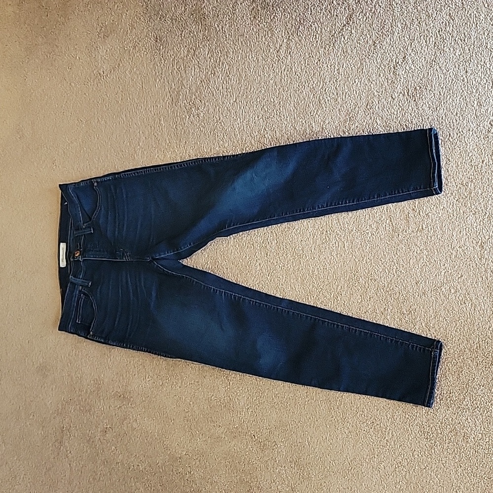 Like new Madewell high rise skinny jeans size 28